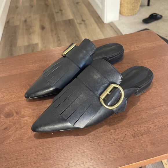 Black Leather Mules Sz 7 Pointy Toe Vero Cuoio Witchy Goth Brass Buckle Fringe - Picture 2 of 15